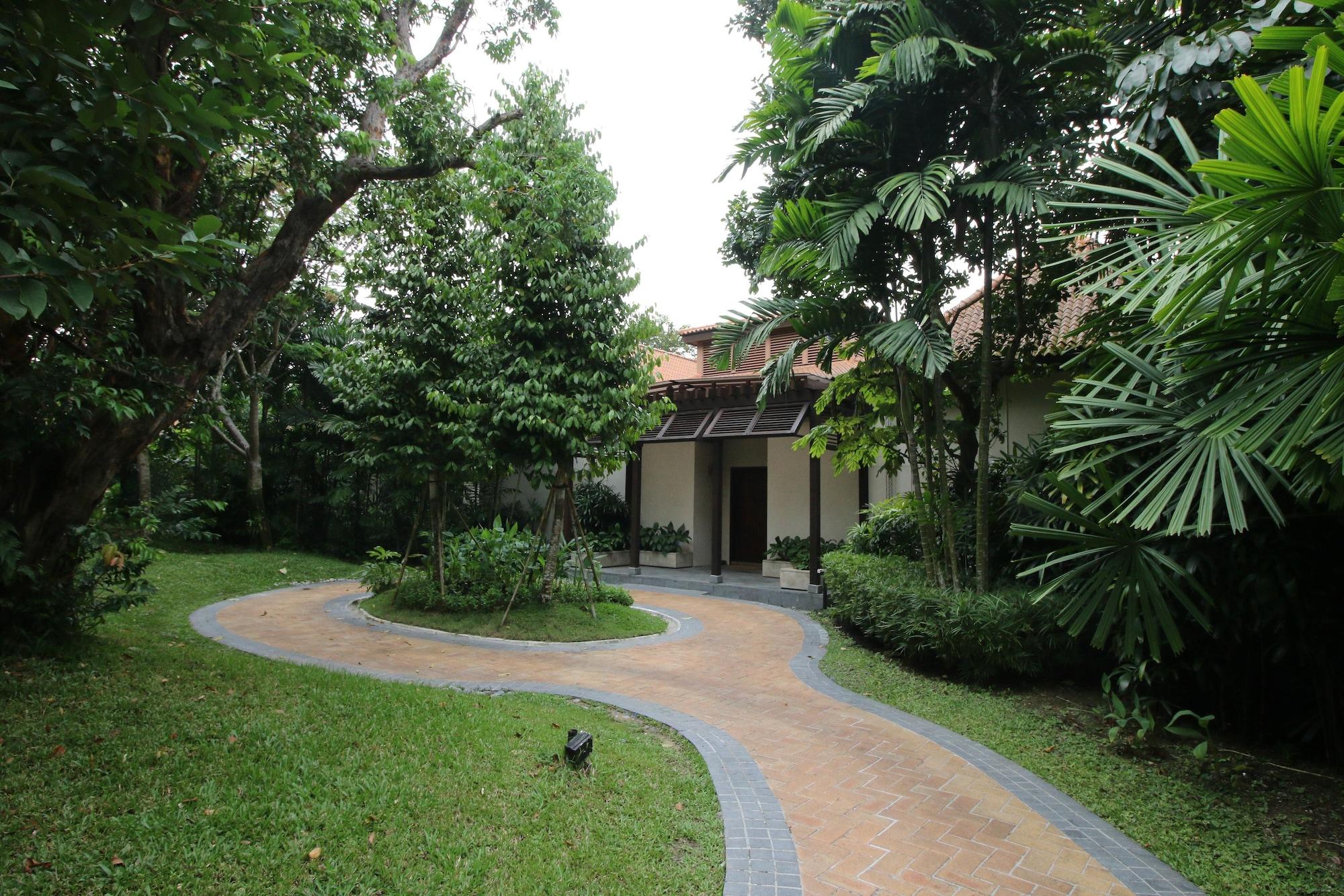 Resorts World Sentosa - Equarius Villas Сингапур Екстериор снимка