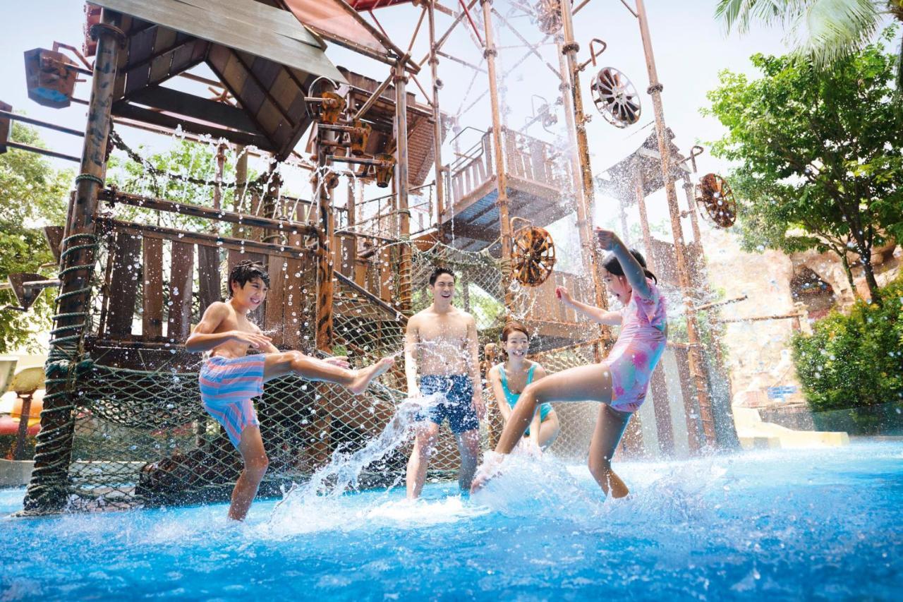Resorts World Sentosa - Equarius Villas Сингапур Екстериор снимка